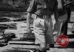 Standbild belgische Flüchtlinge Kongo, 1960, aus Sekunde 37 historischem Filmmaterial Videoclip 65675042251