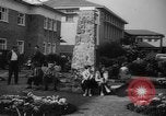 Standbild belgische Flüchtlinge Kongo, 1960, aus Sekunde 51 historischem Filmmaterial Videoclip 65675042251