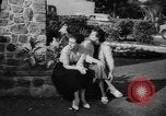 Standbild belgische Flüchtlinge Kongo, 1960, aus Sekunde 53 historischem Filmmaterial Videoclip 65675042251