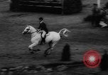 Immagine di International jump off Aquisgrana in Germania, 1960, secondo 9 filmato di repertorio 65675042255