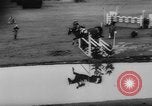 Immagine di International jump off Aquisgrana in Germania, 1960, secondo 46 filmato di repertorio 65675042255