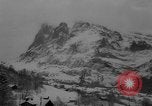 Image défilé Suisse, 1959, de la seconde 9 séquences d'archives historiques vidéo 65675042280