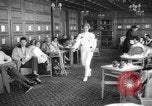 Image défilé Suisse, 1959, de la seconde 14 séquences d'archives historiques vidéo 65675042280