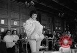 Image défilé Suisse, 1959, de la seconde 29 séquences d'archives historiques vidéo 65675042280