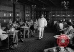 Image défilé Suisse, 1959, de la seconde 32 séquences d'archives historiques vidéo 65675042280