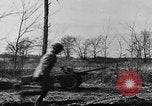 Image Jeeps utilisés dans le monde entier au cours Seconde Guerre Mondiale United States USA, 1943, de la seconde 27 séquences d'archives historiques vidéo 65675042283