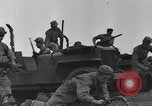 Image Jeeps utilisés dans le monde entier au cours Seconde Guerre Mondiale United States USA, 1943, de la seconde 36 séquences d'archives historiques vidéo 65675042283