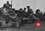 Image Jeeps utilisés dans le monde entier au cours Seconde Guerre Mondiale United States USA, 1943, de la seconde 37 séquences d'archives historiques vidéo 65675042283