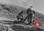 Image Jeeps utilisés dans le monde entier au cours Seconde Guerre Mondiale United States USA, 1943, de la seconde 43 séquences d'archives historiques vidéo 65675042283