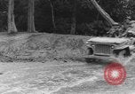 Image Jeeps utilisés dans le monde entier au cours Seconde Guerre Mondiale United States USA, 1943, de la seconde 49 séquences d'archives historiques vidéo 65675042283