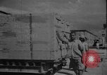 Image transportant des fournitures Calcutta Inde, 1945, de la seconde 3 séquences d'archives historiques vidéo 65675042285