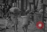 Image transportant des fournitures Calcutta Inde, 1945, de la seconde 48 séquences d'archives historiques vidéo 65675042285