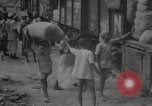 Image transportant des fournitures Calcutta Inde, 1945, de la seconde 49 séquences d'archives historiques vidéo 65675042285