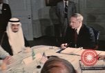 Immagine di James R Schlesinger Washington DC USA, 1974, secondo 34 filmato di repertorio 65675042305