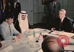 Immagine di James R Schlesinger Washington DC USA, 1974, secondo 36 filmato di repertorio 65675042305