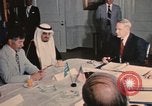 Immagine di James R Schlesinger Washington DC USA, 1974, secondo 39 filmato di repertorio 65675042305
