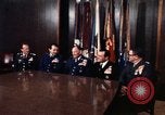 Immagine di Generale George S Brown Washington DC USA, 1974, secondo 25 filmato di repertorio 65675042306