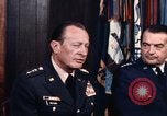 Immagine di Generale George S Brown Washington DC USA, 1974, secondo 36 filmato di repertorio 65675042306