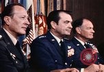 Immagine di Generale George S Brown Washington DC USA, 1974, secondo 60 filmato di repertorio 65675042306
