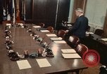 Immagine di James R Schlesinger Washington DC USA, 1974, secondo 13 filmato di repertorio 65675042307