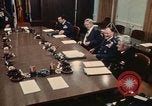 Immagine di James R Schlesinger Washington DC USA, 1974, secondo 25 filmato di repertorio 65675042307