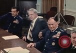 Immagine di James R Schlesinger Washington DC USA, 1974, secondo 26 filmato di repertorio 65675042307