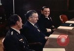 Immagine di James R Schlesinger Washington DC USA, 1974, secondo 33 filmato di repertorio 65675042307