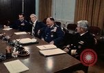 Immagine di James R Schlesinger Washington DC USA, 1974, secondo 42 filmato di repertorio 65675042307