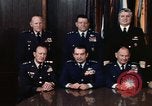 Immagine di Il Segretario della Difesa James Schlesinger Washington DC USA, 1974, secondo 30 filmato di repertorio 65675042308