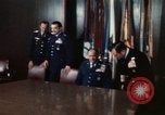 Immagine di Comune di capi di Stato Maggiore che posano per una foto Washington DC USA, 1974, secondo 37 filmato di repertorio 65675042309