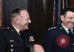 Standbild gemeinsamen Generalstabschefs und Fotografen Washington DC USA, 1974, aus Sekunde 30 historischem Filmmaterial Videoclip 65675042310