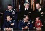 Standbild gemeinsamen Generalstabschefs fotografiert von der Presse Washington DC USA, 1974, aus Sekunde 26 historischem Filmmaterial Videoclip 65675042311