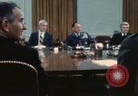 Standbild James Schlesinger R Washington DC USA, 1974, aus Sekunde 53 historischem Filmmaterial Videoclip 65675042313