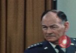 Standbild James Schlesinger R Washington DC USA, 1974, aus Sekunde 55 historischem Filmmaterial Videoclip 65675042313
