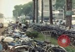 Standbild vietnamesische Frauen Saigon Vietnam, 1964, aus Sekunde 34 historischem Filmmaterial Videoclip 65675042315