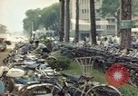 Standbild vietnamesische Frauen Saigon Vietnam, 1964, aus Sekunde 35 historischem Filmmaterial Videoclip 65675042315