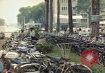 Standbild vietnamesische Frauen Saigon Vietnam, 1964, aus Sekunde 38 historischem Filmmaterial Videoclip 65675042315