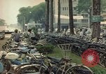 Standbild vietnamesische Frauen Saigon Vietnam, 1964, aus Sekunde 43 historischem Filmmaterial Videoclip 65675042315
