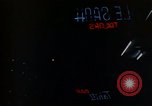 Standbild Neon Sign Saigon Vietnam, 1964, aus Sekunde 32 historischem Filmmaterial Videoclip 65675042316