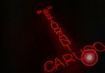 Standbild Neon Sign Saigon Vietnam, 1964, aus Sekunde 46 historischem Filmmaterial Videoclip 65675042316