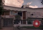 Standbild moderne Häuser Saigon Vietnam, 1964, aus Sekunde 28 historischem Filmmaterial Videoclip 65675042317