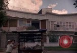 Standbild moderne Häuser Saigon Vietnam, 1964, aus Sekunde 31 historischem Filmmaterial Videoclip 65675042317