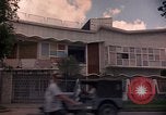 Standbild moderne Häuser Saigon Vietnam, 1964, aus Sekunde 42 historischem Filmmaterial Videoclip 65675042317