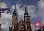 Standbild katholische Kirche Saigon Vietnam, 1964, aus Sekunde 36 historischem Filmmaterial Videoclip 65675042318