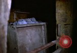 Standbild Tin Mining Bolivien, 1966, aus Sekunde 43 historischem Filmmaterial Videoclip 65675042322