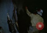 Image machine de forage la bolivie, 1966, de la seconde 5 séquences d'archives historiques vidéo 65675042323