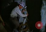 Image machine de forage la bolivie, 1966, de la seconde 18 séquences d'archives historiques vidéo 65675042323