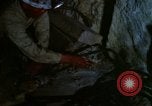 Image machine de forage la bolivie, 1966, de la seconde 30 séquences d'archives historiques vidéo 65675042323