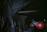 Standbild Bohrmaschine Bolivien, 1966, aus Sekunde 8 historischem Filmmaterial Videoclip 65675042324