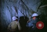 Standbild Bohrmaschine Bolivien, 1966, aus Sekunde 33 historischem Filmmaterial Videoclip 65675042324